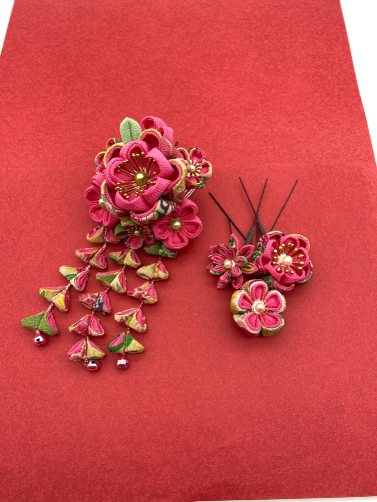 つまみ細工簪（愛桃花）