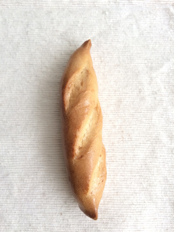 フランスパンの本物パンブローチ 1枚目の画像