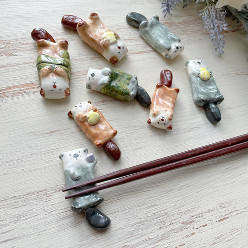 ラッコの箸置き(茶)/陶器 ラッコ 箸・箸置き waco ＊ neco 通販