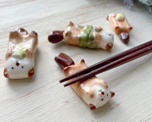 ラッコの箸置き(茶)/陶器 ラッコ 箸・箸置き waco ＊ neco 通販