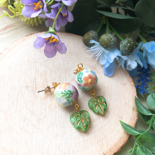 No.726【10ペア】お花 ブルーグレー ハンドメイド ピアス イヤリング お花のレリーフ陶器ビーズ ピアス/陶器製 イヤリング ピアス（その他