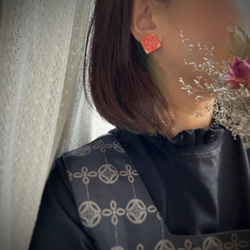 印花 金彩ピアス  B 秋色 /陶磁 耳飾り/陶器製 イヤリング 2枚目の画像