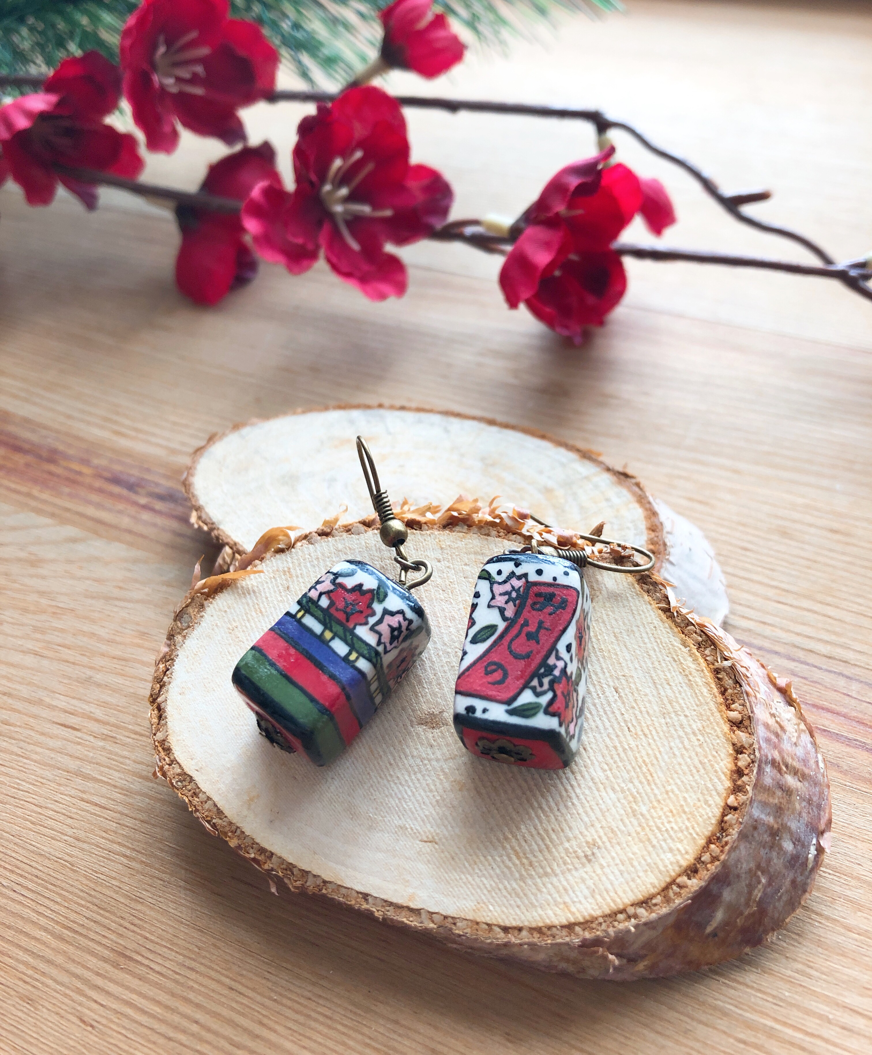 花札 陶器製ピアス/3月 -桜に幕- 7,200円