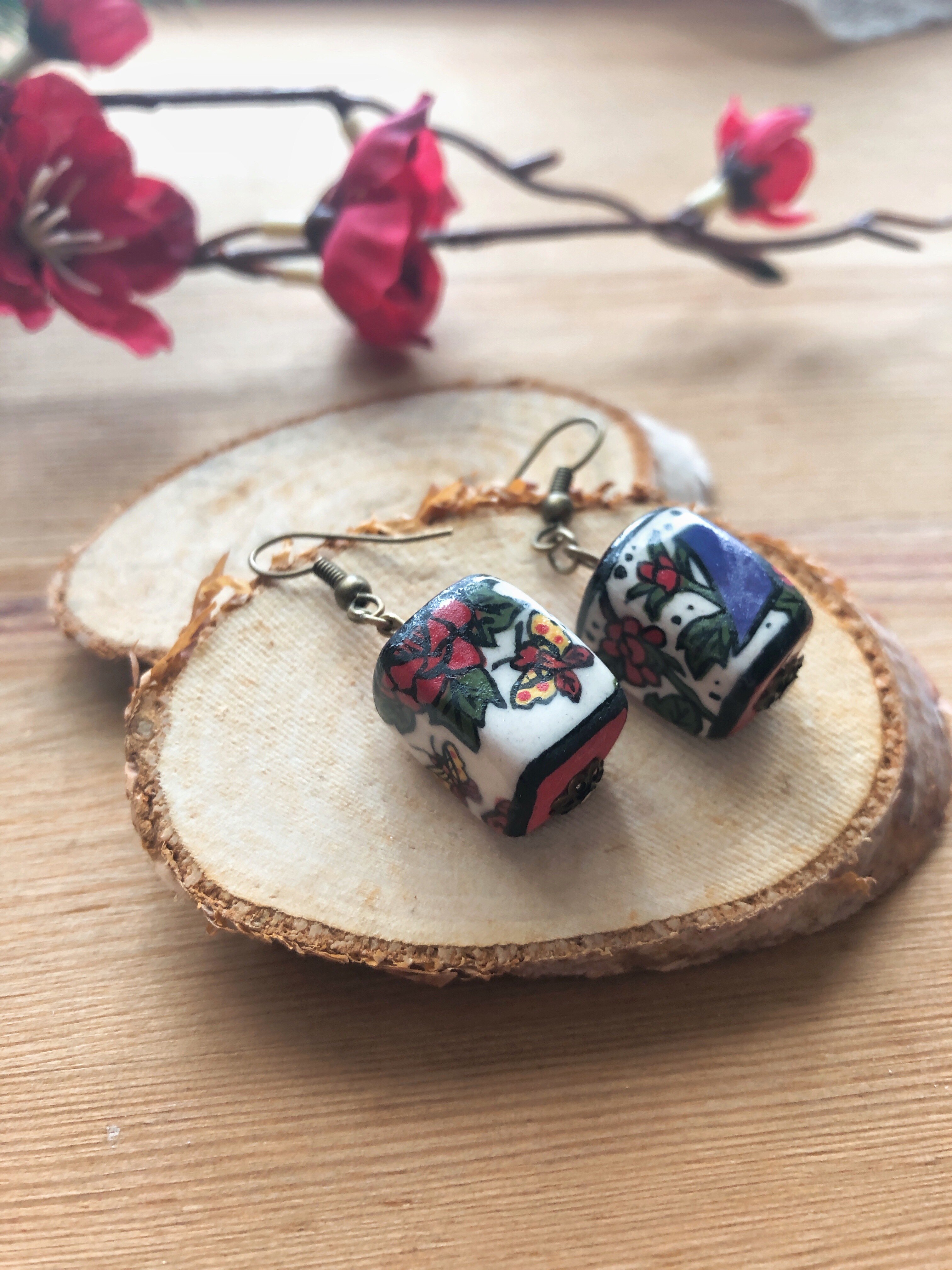 花札 陶器製ピアス/6月-牡丹に蝶-