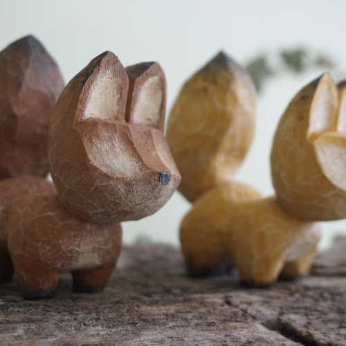 彩繪木彫小狐狸 (樟木)Little fox - 木彫り woodcarving 古鳴