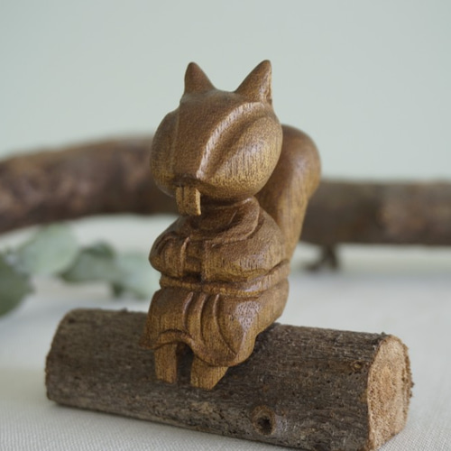 松鼠 (樟木)リス Squirrel - 木彫り woodcarving 古鳴木刻工作室