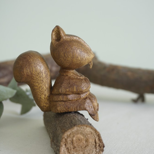 松鼠 (樟木)リス Squirrel - 木彫り woodcarving 古鳴木刻工作室