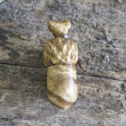 手刻木彫橡果。橡實 Acorn (黃金樟) - 木彫り woodcarving 古鳴木刻工作室 1枚目の画像