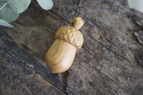 手刻木彫橡果。橡實 Acorn (越檜) - 木彫り woodcarving 古鳴木刻工作室 第4張的照片