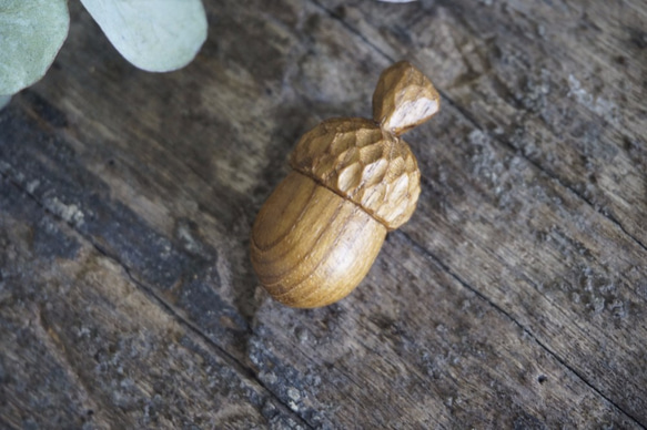 手刻木彫橡果。橡實 Acorn (柚木) - 木彫り woodcarving 古鳴木刻工作室 第3張的照片