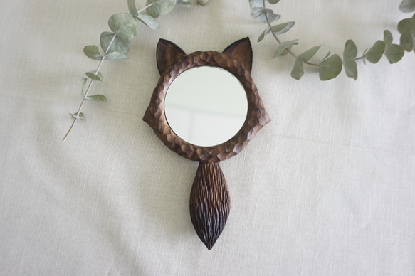 (專屬KenLin購買)手刻木彫狐狸耳。手拿鏡 (胡桃木) - 木彫り woodcarving 古鳴木刻工作室 第2張的照片
