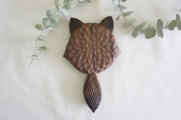 (專屬KenLin購買)手刻木彫狐狸耳。手拿鏡 (胡桃木) - 木彫り woodcarving 古鳴木刻工作室 第3張的照片
