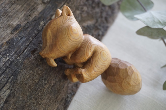木彫 杯緣小松鼠 (越檜) - 木彫り woodcarving 古鳴木刻工作室 第4張的照片