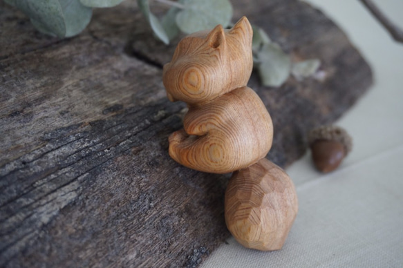 木彫 杯緣小松鼠 (越檜) - 木彫り woodcarving 古鳴木刻工作室 第5張的照片