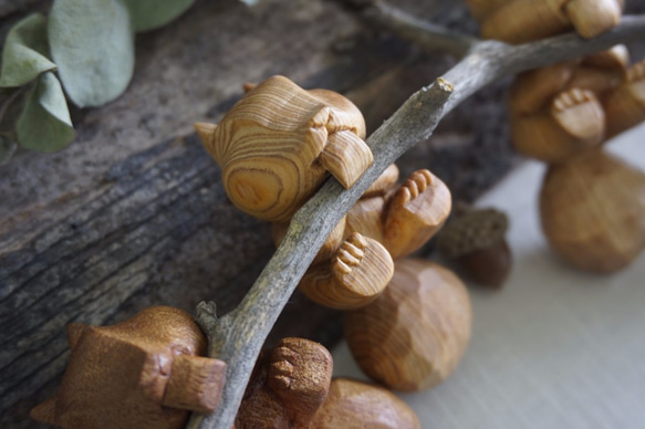 木彫 杯緣小松鼠 (越檜) - 木彫り woodcarving 古鳴木刻工作室 第6張的照片