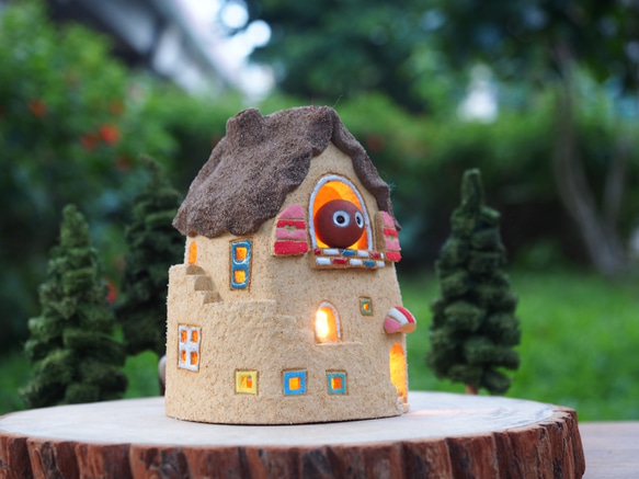 [照明付きの家]手作りの陶器-素敵な家/セラミックハウス/木なしの手作りの木/カスタムオーダー 1枚目の画像
