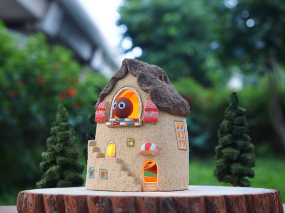 [照明付きの家]手作りの陶器-素敵な家/セラミックハウス/木なしの手作りの木/カスタムオーダー 2枚目の画像