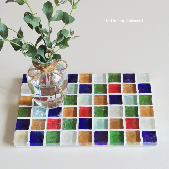 カラフルMix Slim ガラスモザイクタイルのディスプレイトレイ 中サイズ  