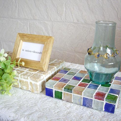 カラフルMix　ガラスモザイクタイルのミニディスプレイトレイ（小物置き） 5枚目の画像