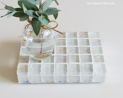 希少品インテリアモザイク　プチガラス 特集掲載☆透き通ったクリアカラー ガラスモザイクタイルの