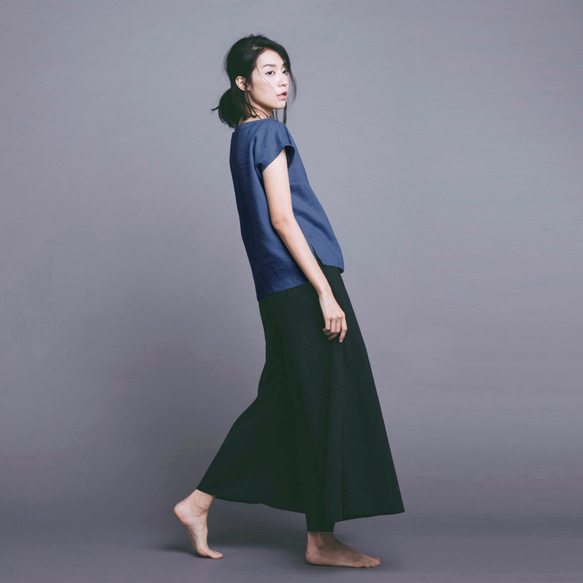 一字領上衣 - 深藍 第3張的照片