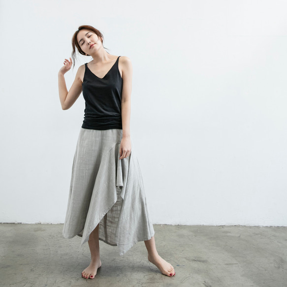 不規則な綿とリネンのロングスカート-非対称マキシスカート-グレー 1枚目の画像