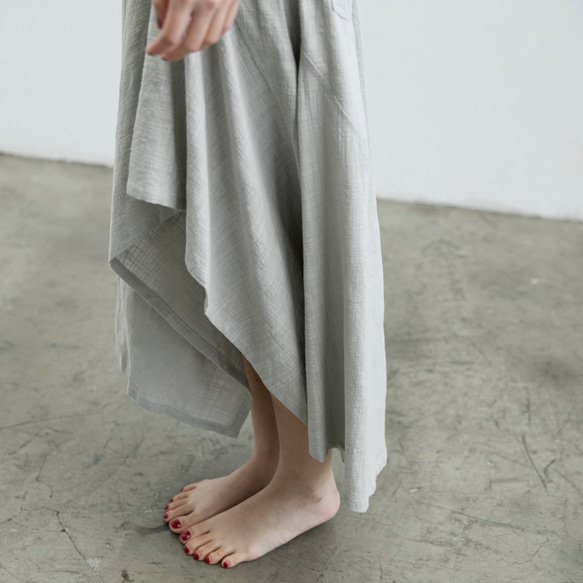 不規則棉麻長裙 - 淺灰  Asymmetric maxi skirt - Gray 第7張的照片