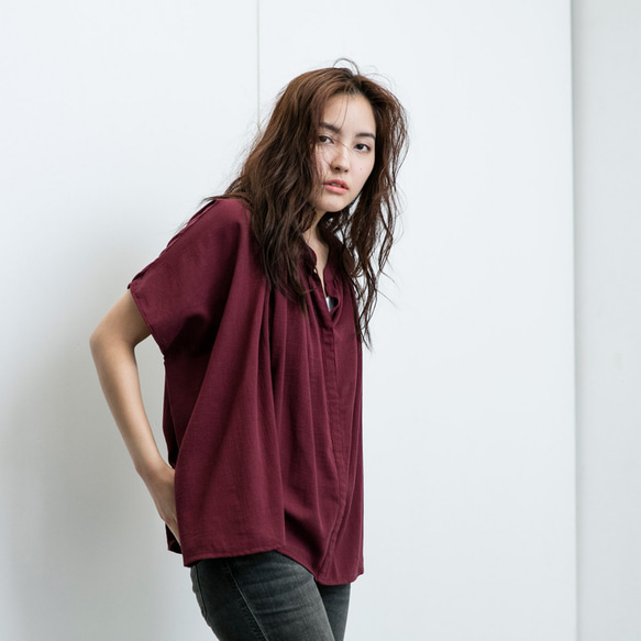 長方形細摺衫 - 酒紅 Gathered draping blouse- Wine 第3張的照片