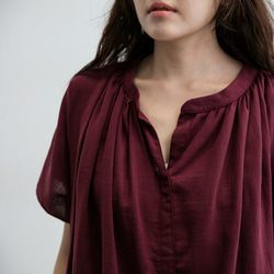 長方形細摺衫 - 酒紅 Gathered draping blouse- Wine 第4張的照片