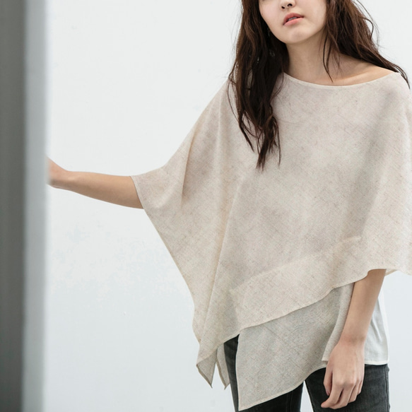 斗篷 - 米白 Cape-effect drape top - Ivory 第1張的照片