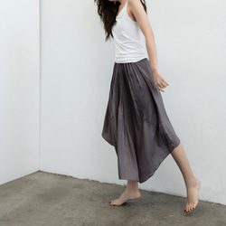 法式拼片裙 - 墨灰 Lined asymmetric midi skirt - Charcoal gray 第2張的照片