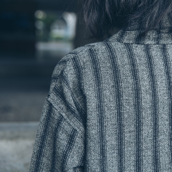打摺短版外套 - 條紋 Pleated kimono blazer - striped 第6張的照片