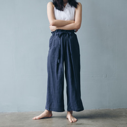 前褶抽繩寬褲 - 藍 Pleated wide-leg pants with drawstrings - Navy 第3張的照片