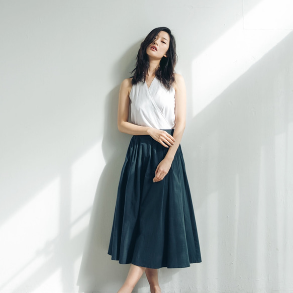 壓褶大圓裙 - 藍綠 Pleated midi skirt - Teal 第3張的照片