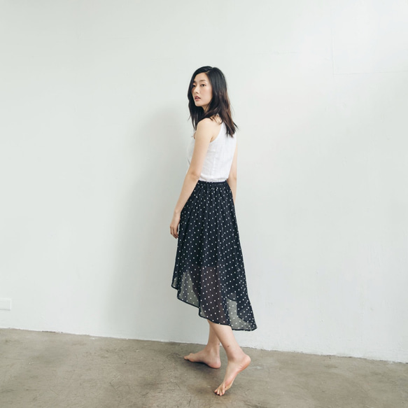 法式拼片裙 - 點點 Lined asymmetric midi skirt - Dots 第4張的照片