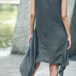 不規則なベストドレス-ダークグリーン 5枚目の画像