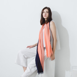 純棉雙色圍巾 - 深海珊瑚 Two-tone cotton scarf - Coral & Sea 第2張的照片