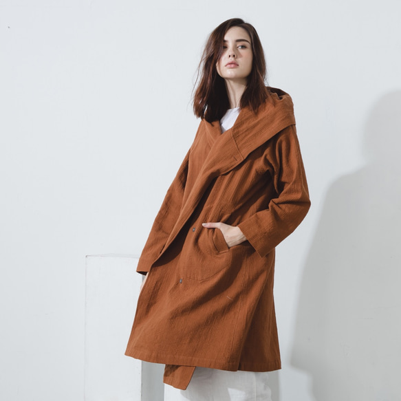 復古赫本大衣 - 褐 Hooded Raglan Coat - Mahogany 第1張的照片