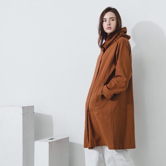 復古赫本大衣 - 褐 Hooded Raglan Coat - Mahogany 第4張的照片