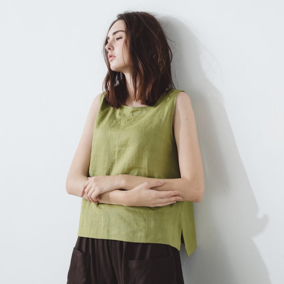 橢領背心 - 橄欖綠 Signature sleeveless blouse -Olive 第2張的照片