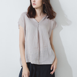 縫線V領上衣 - 岩灰 V-neck top with contrasting stitching  - Ash 第5張的照片