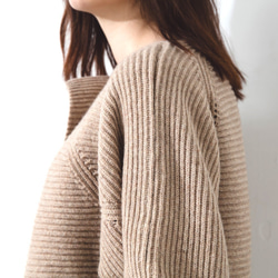 未來感針織外套 - 杏 Horizontal-ribbed wool cardigan - Beige 第7張的照片