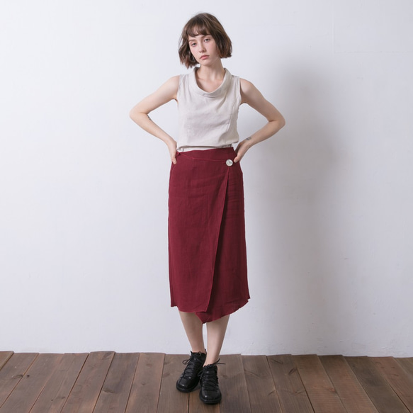 大釦修身裙 - 經典紅 Big button wrap midi pencil skirt - Crimson 第2張的照片