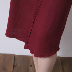 大釦修身裙 - 經典紅 Big button wrap midi pencil skirt - Crimson 第6張的照片