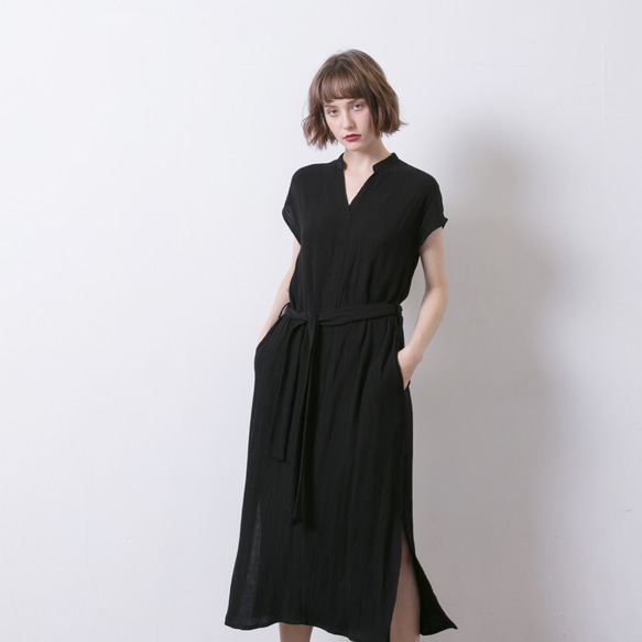 長版下擺開衩洋裝 - 黑 第2張的照片