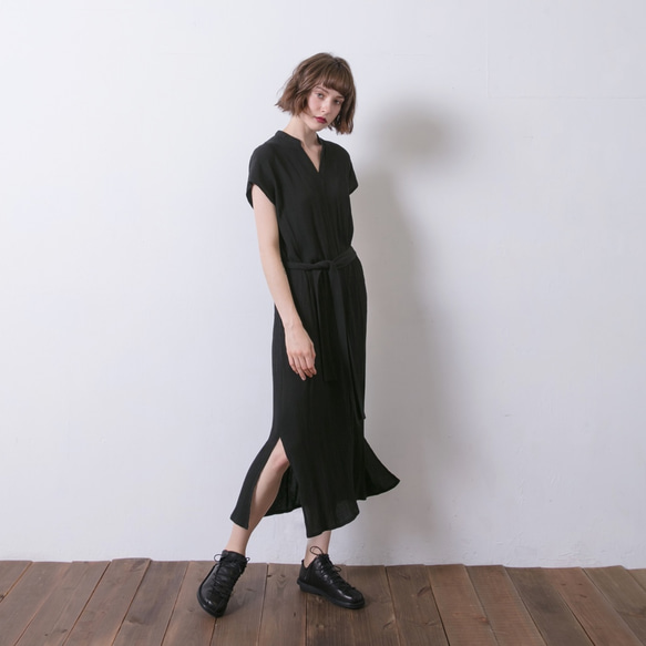 長版下擺開衩洋裝 - 黑 第3張的照片