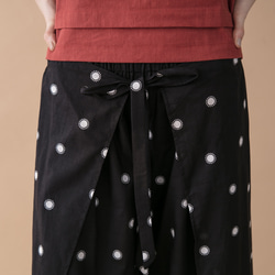 前綁帶開衩褲 - 點點 Wrap-effect tie-front pants - Polka dots 第6張的照片