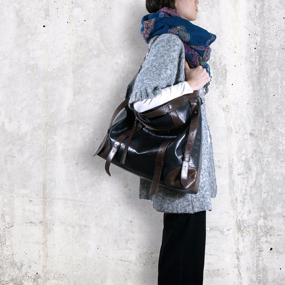 UN1 Leather Keep All Large Travel Bag– Midnight Black 1枚目の画像