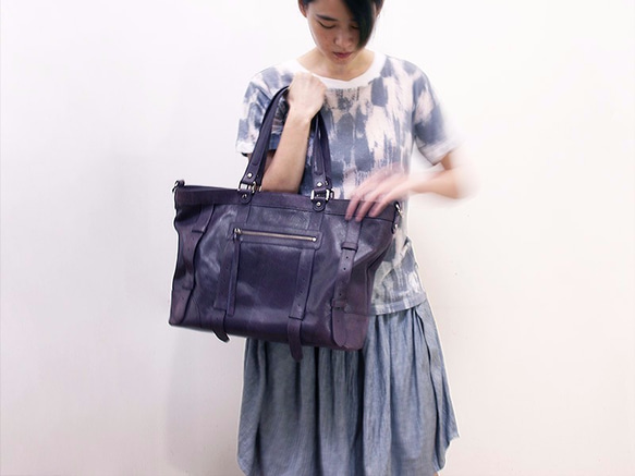 UN1 Large Laptop Leather Tote – Purple Reign 3枚目の画像