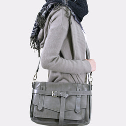 KAY Classic Leather Satchel /Crossbody Bag – Frost Gray 4枚目の画像